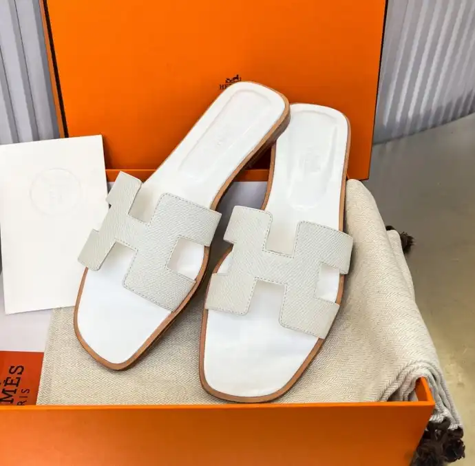 hype Hermes Slippers