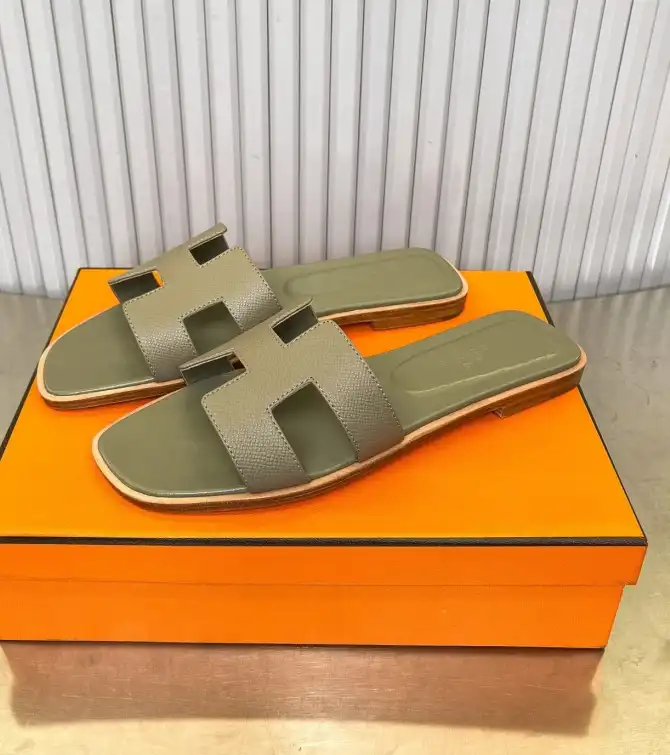 hype Hermes Slippers