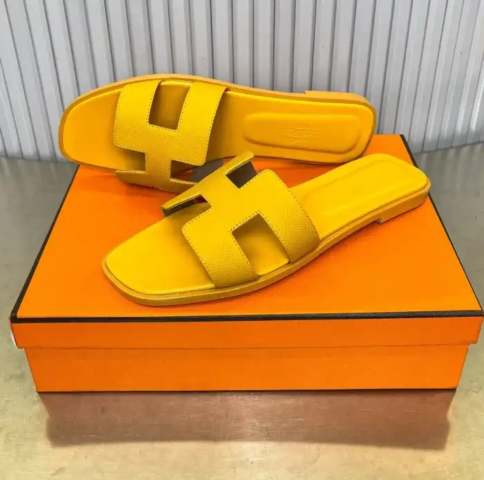 hype Hermes Slippers