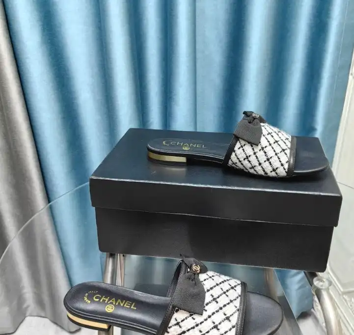 hype Chanel Slippers