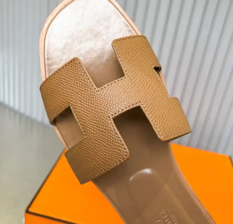 hype Hermes Slippers