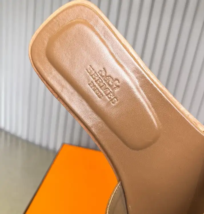 hype Hermes Slippers