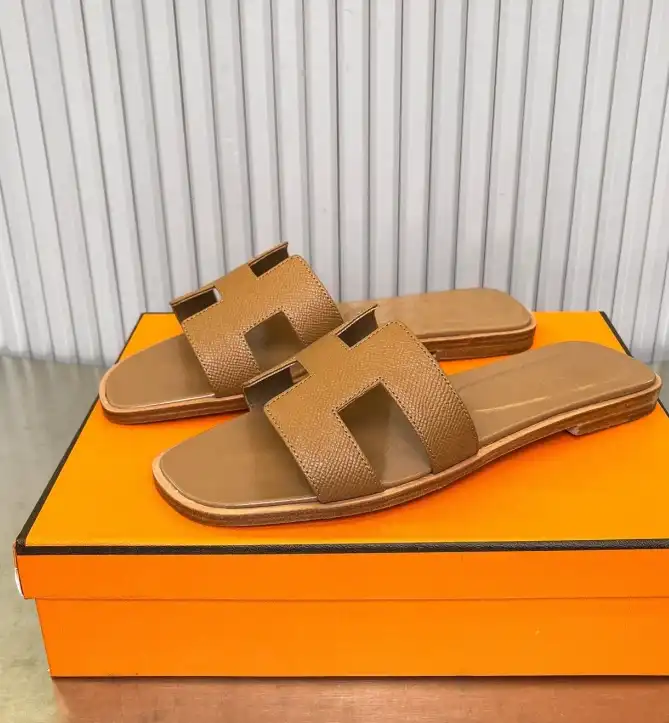 hype Hermes Slippers