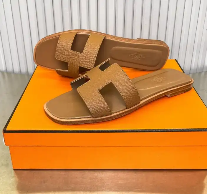 hype Hermes Slippers