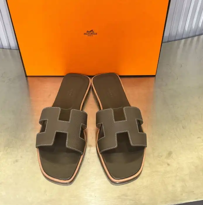 hype Hermes Slippers