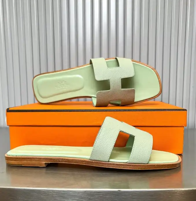 hype Hermes Slippers