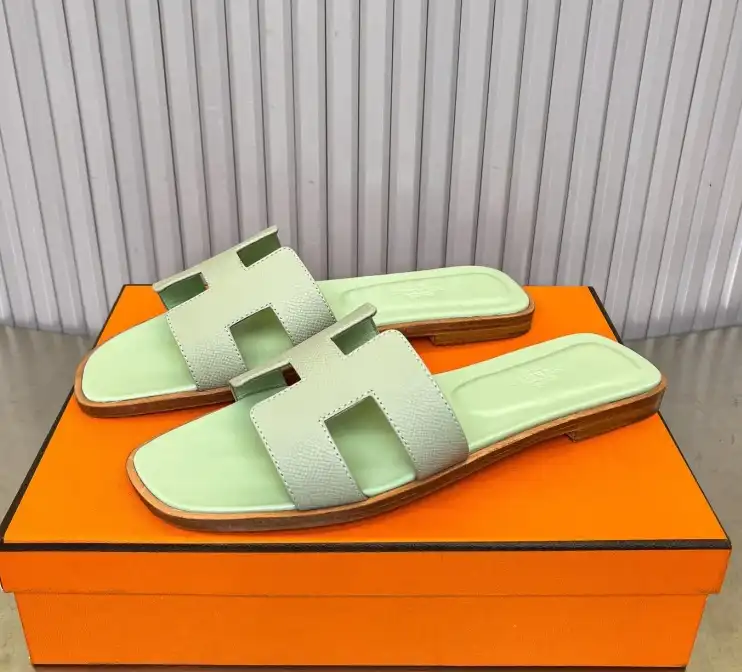 hype Hermes Slippers