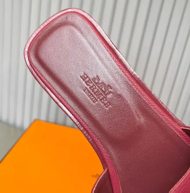 hype Hermes Slippers