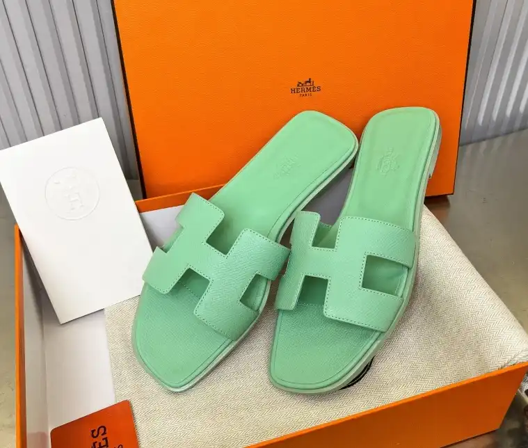 hype Hermes Slippers