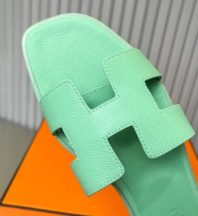 hype Hermes Slippers