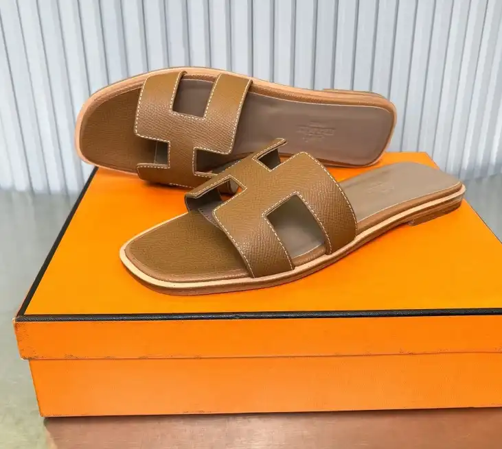 hype Hermes Slippers