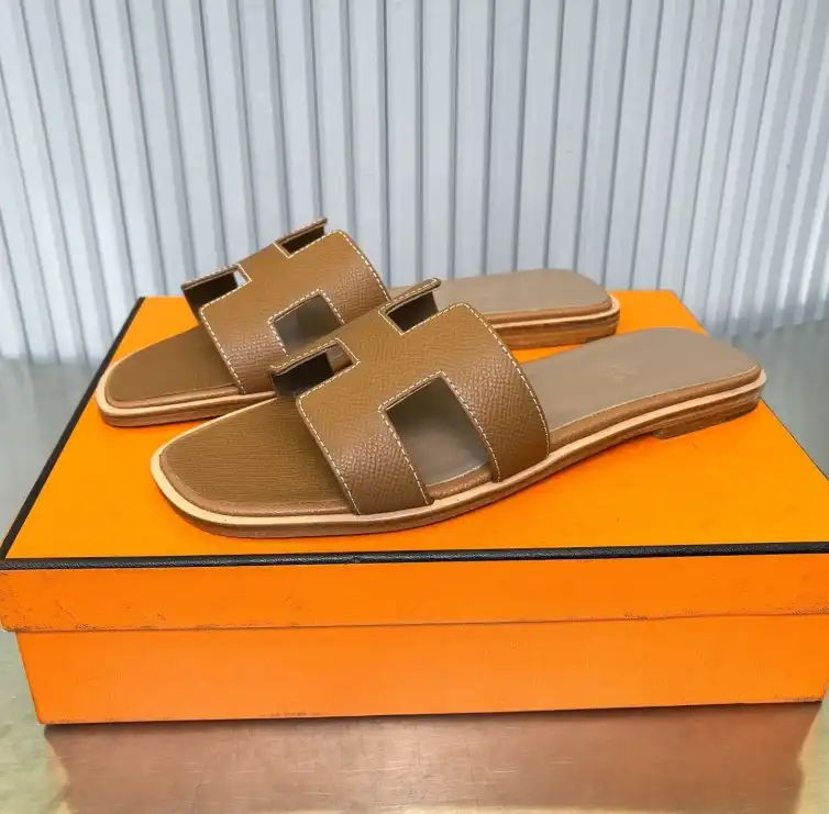 hype Hermes Slippers