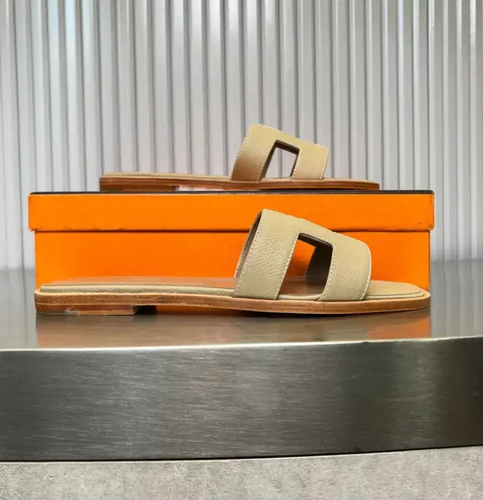 hype Hermes Slippers