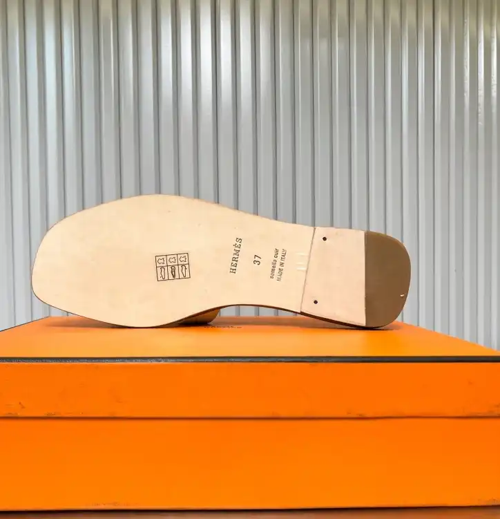 hype Hermes Slippers