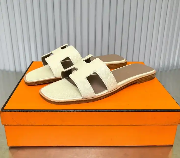 hype Hermes Slippers