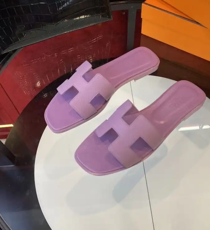 hype Hermes Slippers