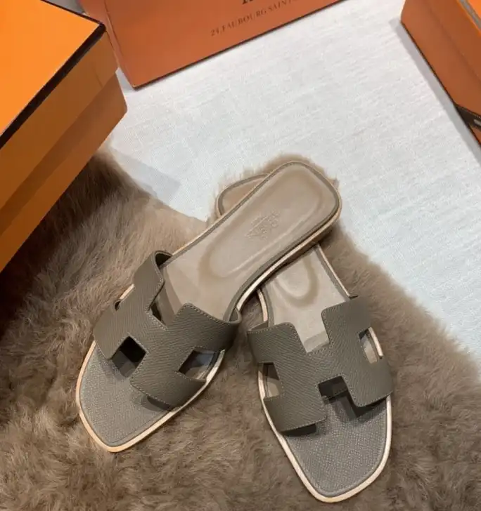 hype Hermes Slippers