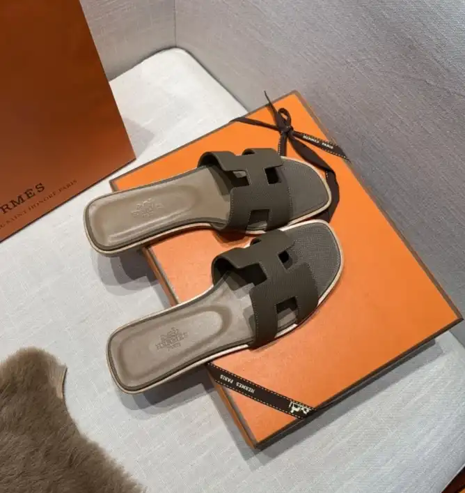 hype Hermes Slippers