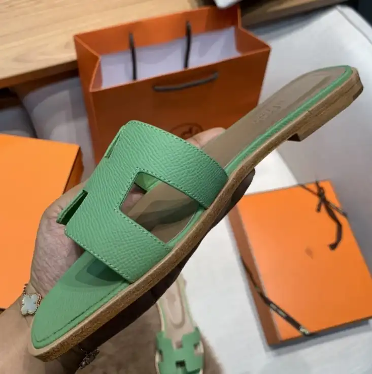 hype Hermes Slippers