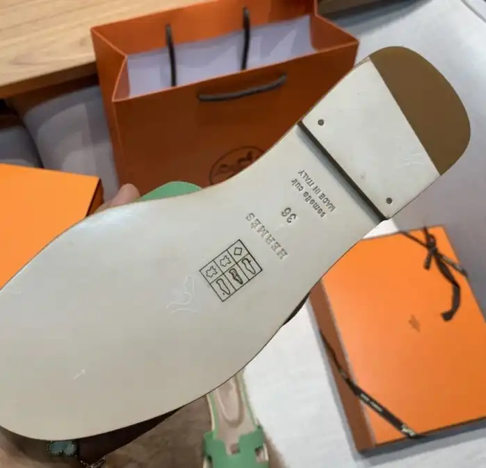 hype Hermes Slippers