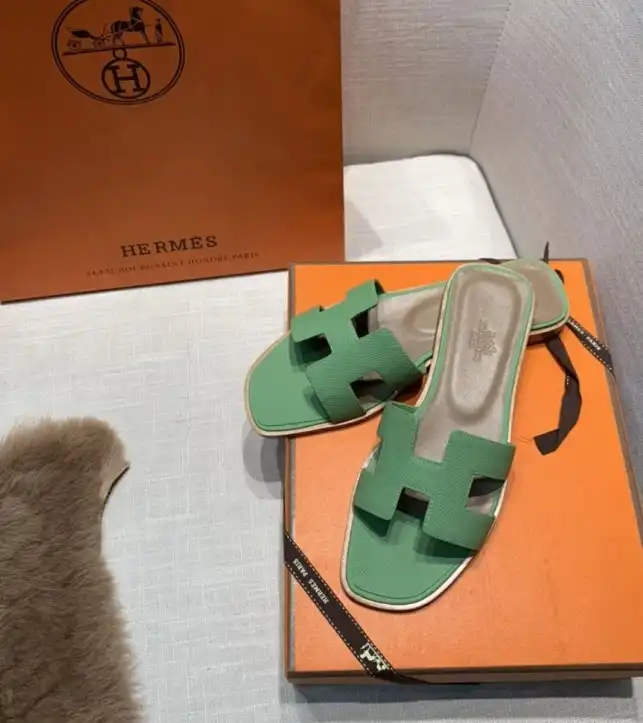 hype Hermes Slippers