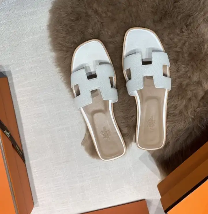 hype Hermes Slippers