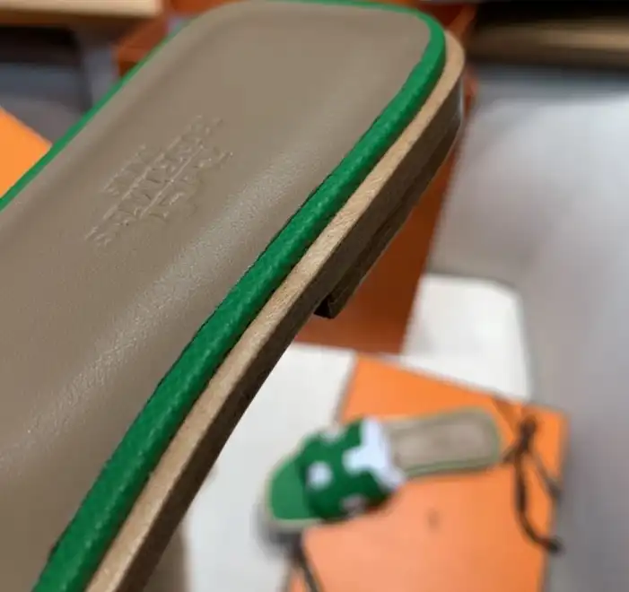 hype Hermes Slippers