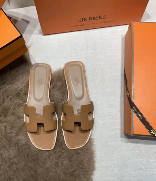 hype Hermes Slippers