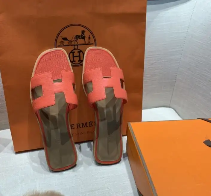 hype Hermes Slippers