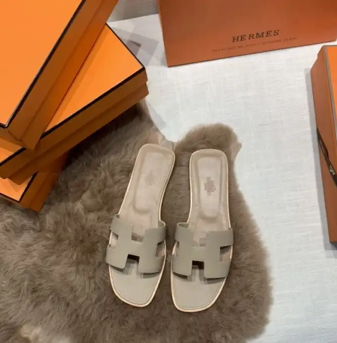 hype Hermes Slippers