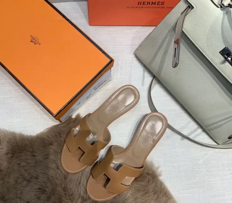 hype Hermes Slippers