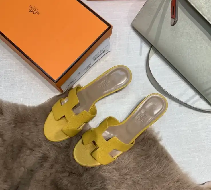 hype Hermes Slippers