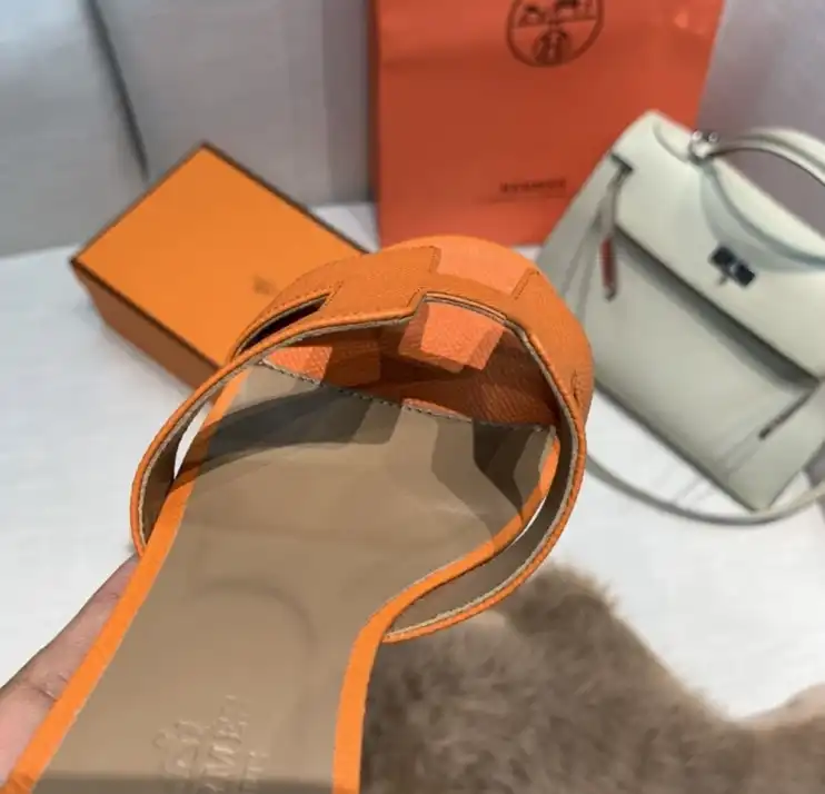 hype Hermes Slippers