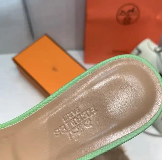 hype Hermes Slippers