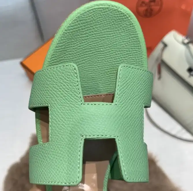 hype Hermes Slippers