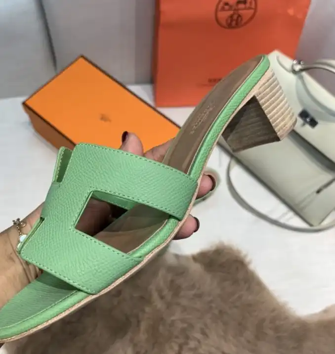 hype Hermes Slippers