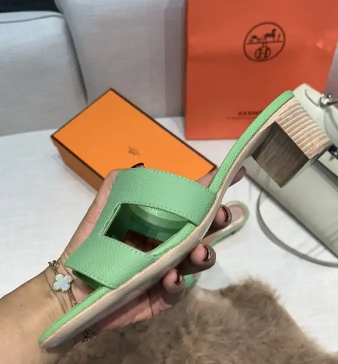 hype Hermes Slippers