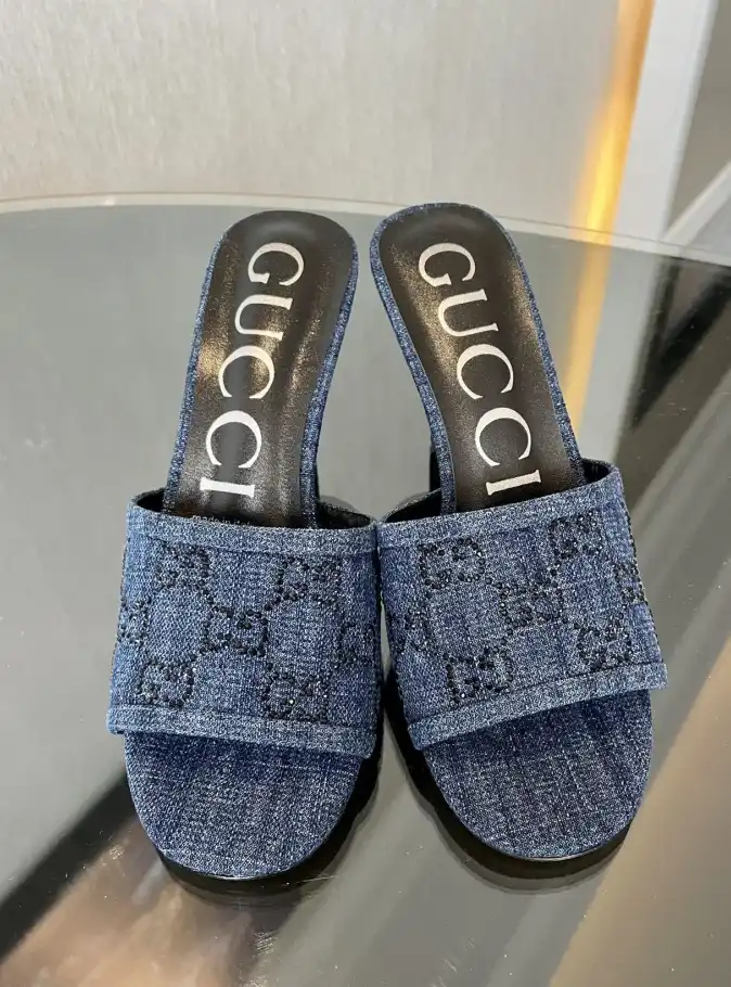 hype Gucci Slippers