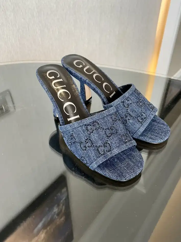 hype Gucci Slippers