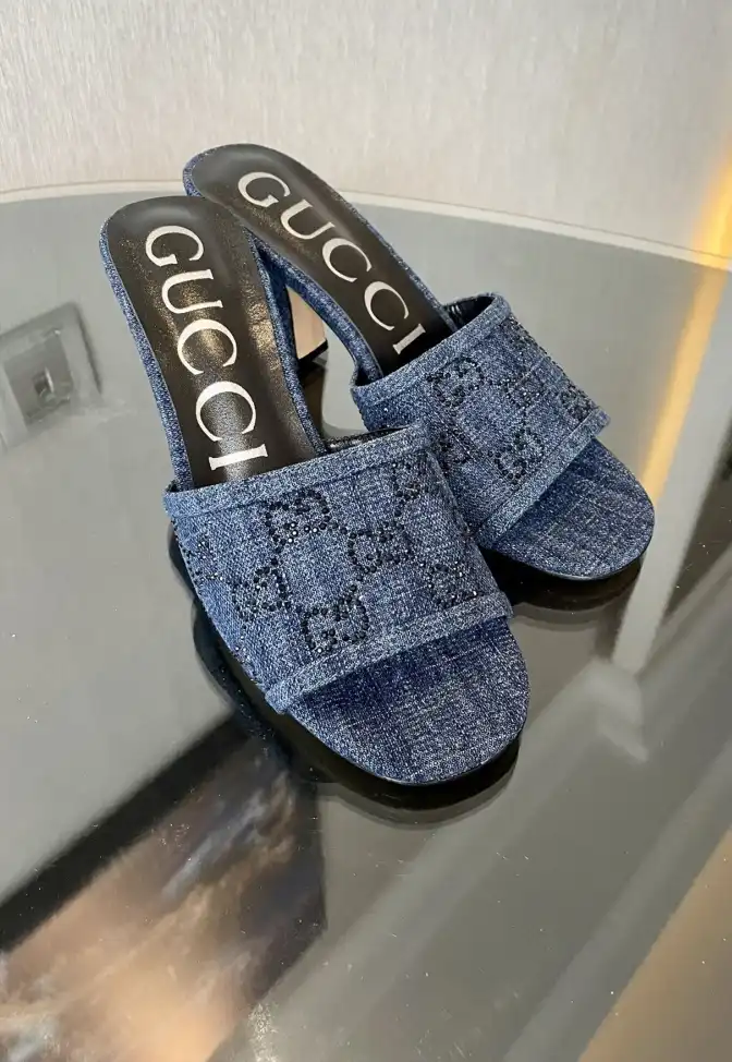 hype Gucci Slippers