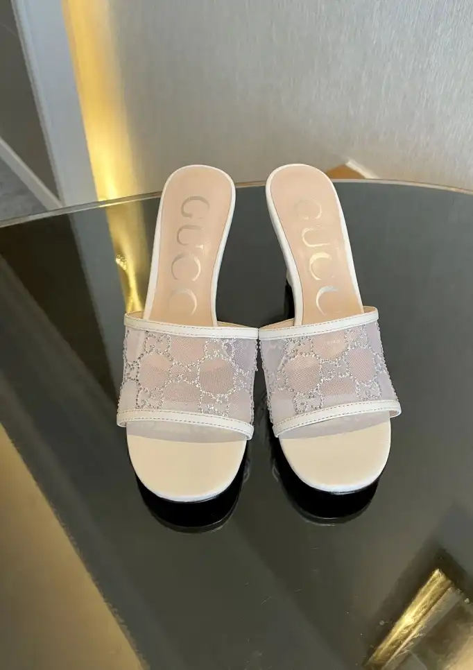 hype Gucci Slippers