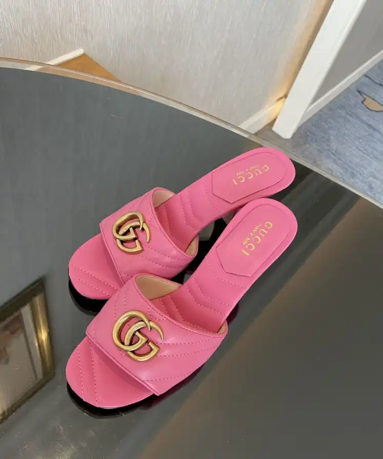 hype Gucci Slippers