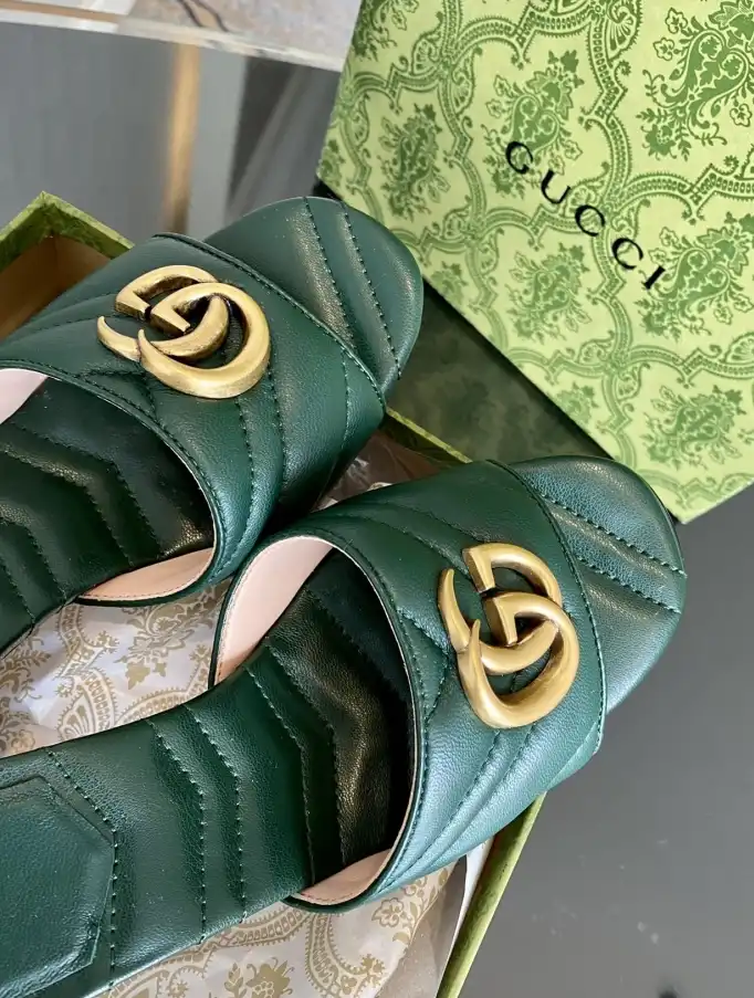 hype Gucci Slippers