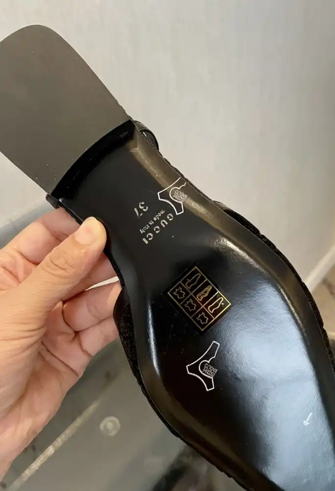 hype Gucci Sandals