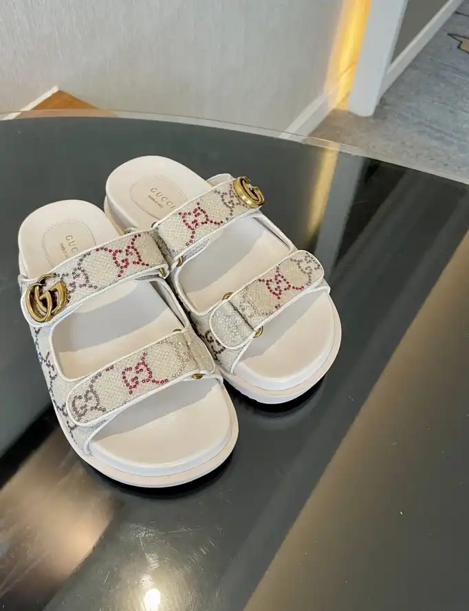 hype Gucci Sandals