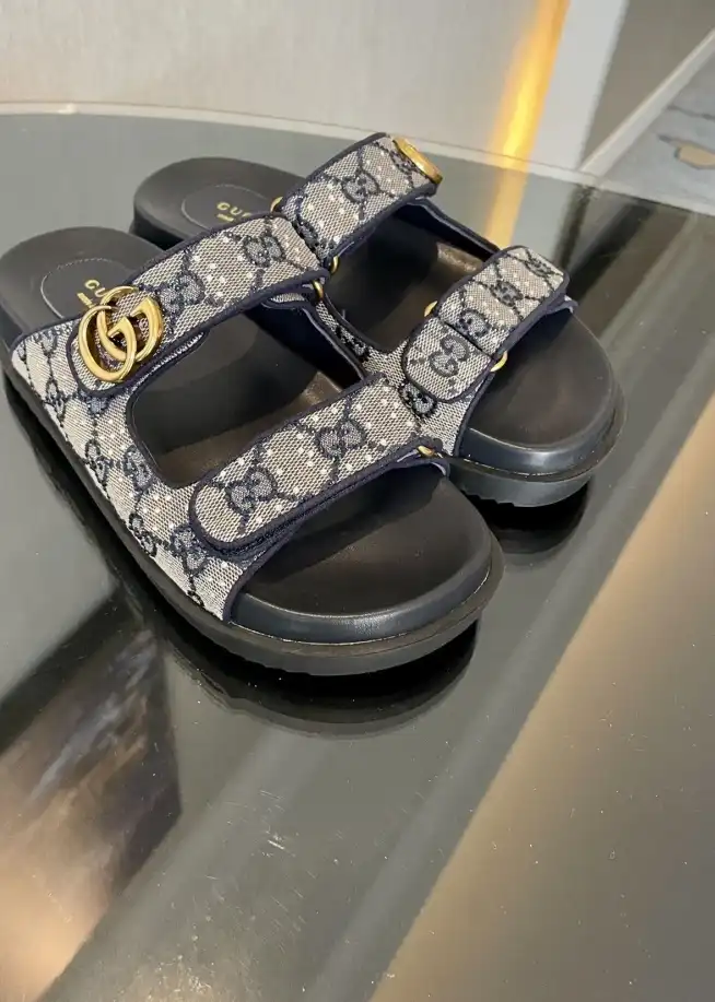 hype Gucci Sandals