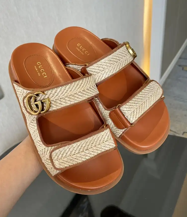 hype Gucci Sandals