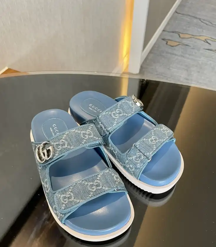 hype Gucci Sandals