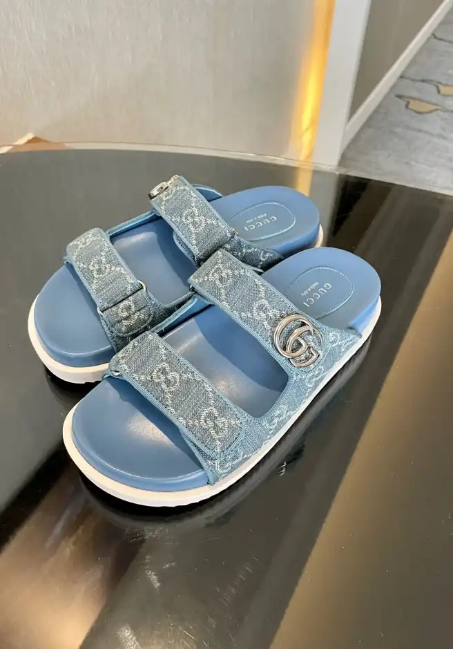 hype Gucci Sandals