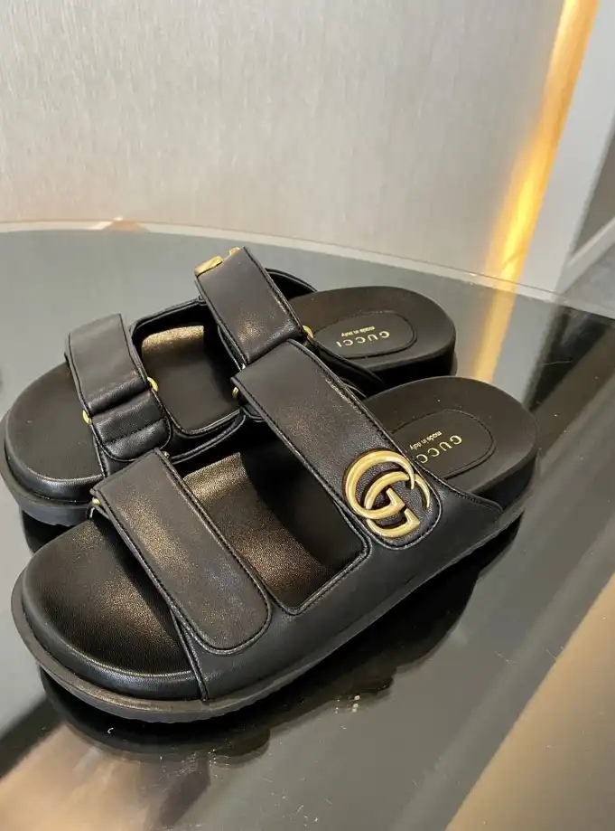 hype Gucci Sandals